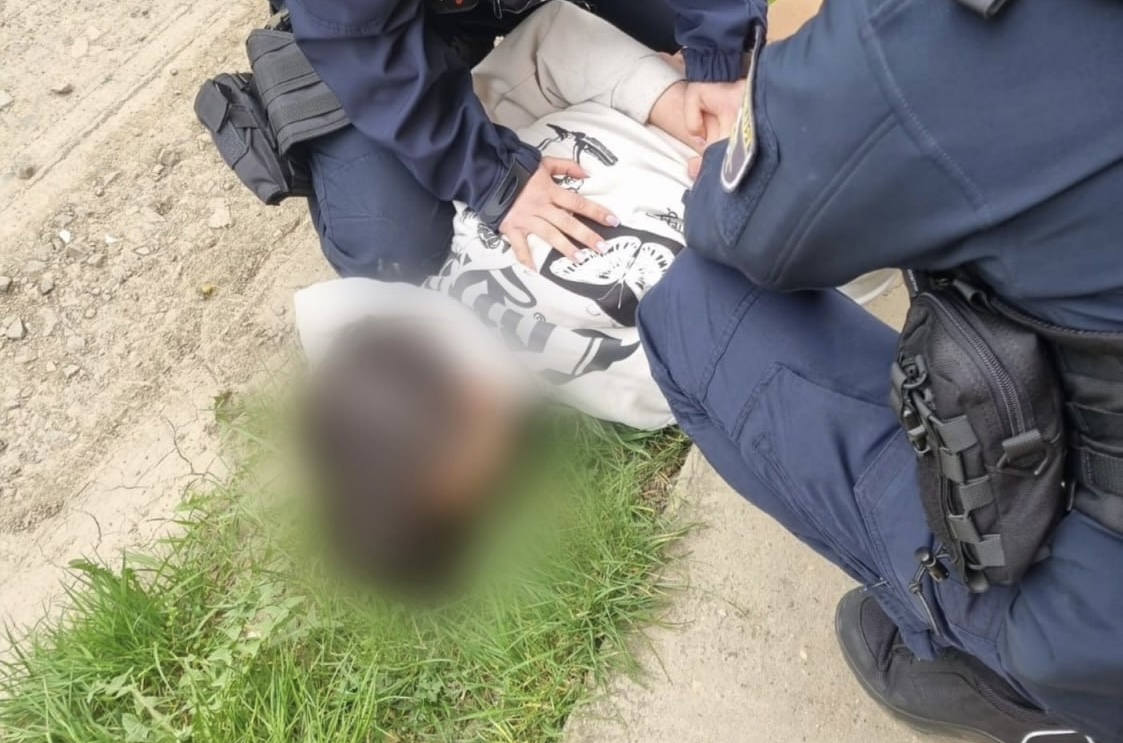 Відео затримання хопця, який влаштував стрілянину у школі на Закарпатті
