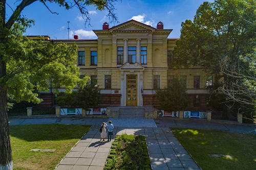 Росіяни вивозять у Крим цінності з музеїв і приватних колекцій Херсонщини