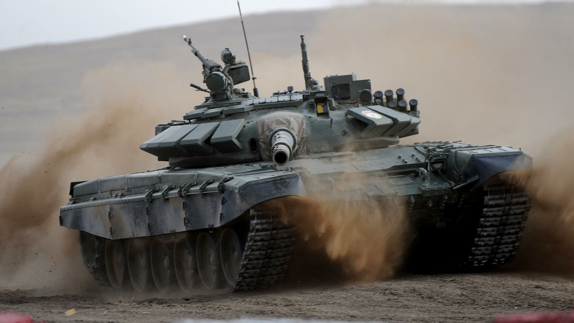Українська аеророзвідка показала, як знищує російські танки