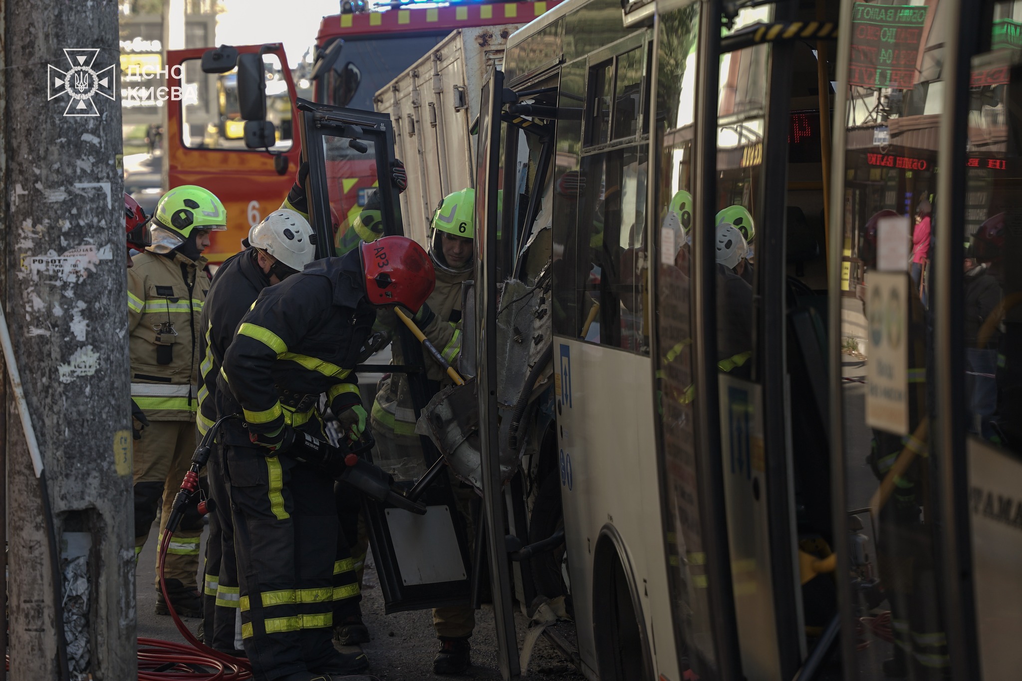 ДТП з маршруткою у Києві: стало відомо про першу жертву