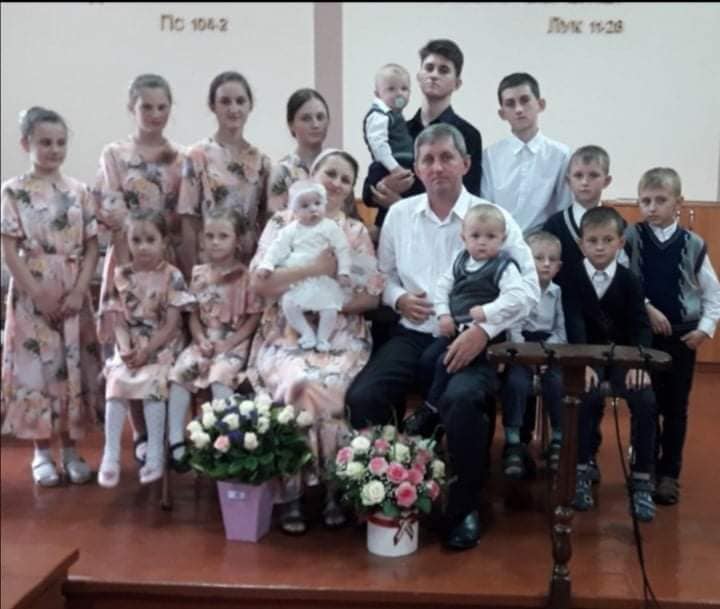 9 синочків і 7 донечок. У Львові жінка народила 16 дитину