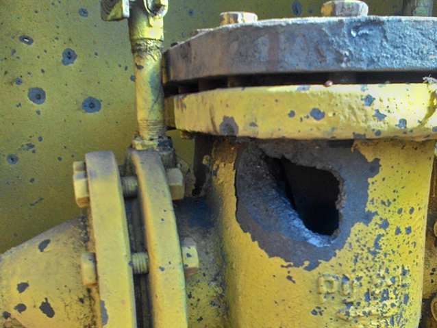 Російські окупанти пошкодили магістральний газопровід на Луганщині