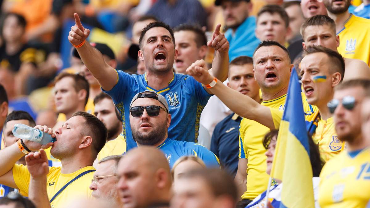 Футбол і "червона зона". Матч збірної України можуть перенести зі Львова в Київ