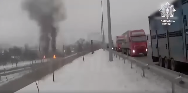 Патрульні показали моторошне відео атаки росіян на Київ
