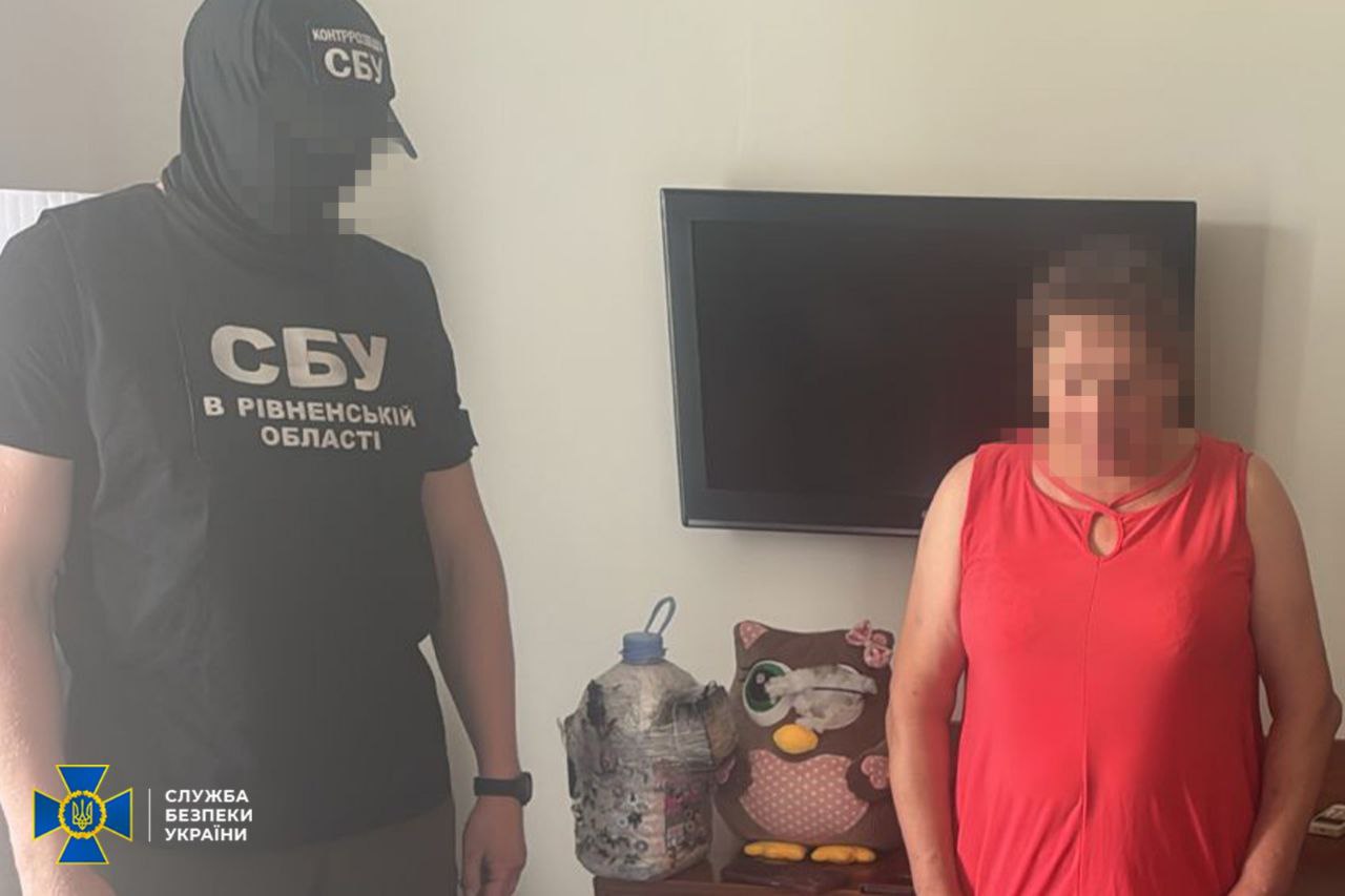 Планувала підірвати готель: у Рівному затримали 49-річну агенту РФ (фото)