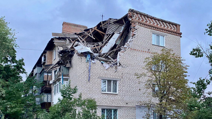 Обстріл Дніпропетровщини: 120 прильотів "Градів", двоє загиблих, десятки пошкоджених будинків