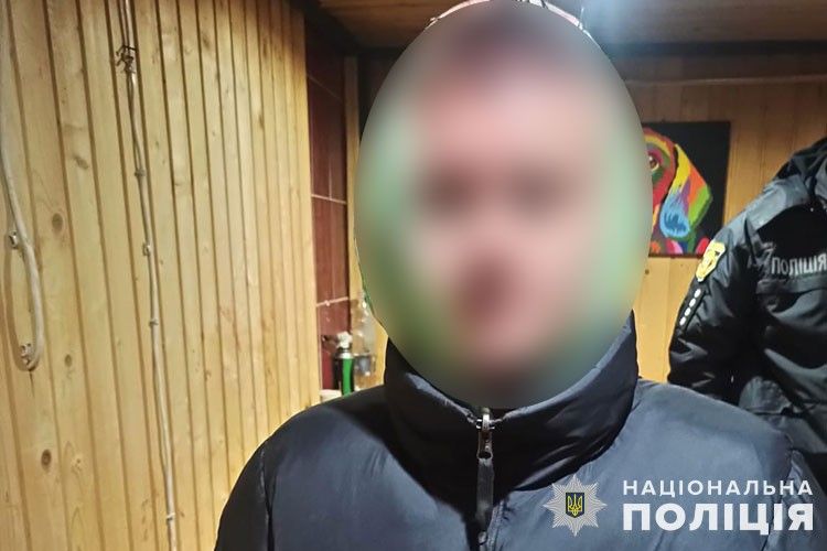 На Тернопільщині іменинник порубав гостей на своєму дні народження (фото)