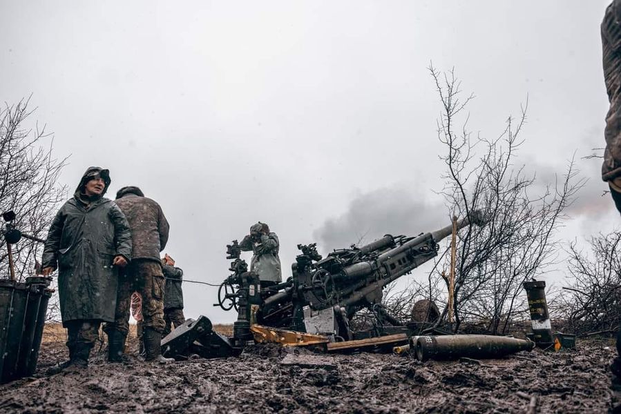 Тривають важкі бої за Соледар, ЗСУ цілодобово відбивають атаки. Генштаб