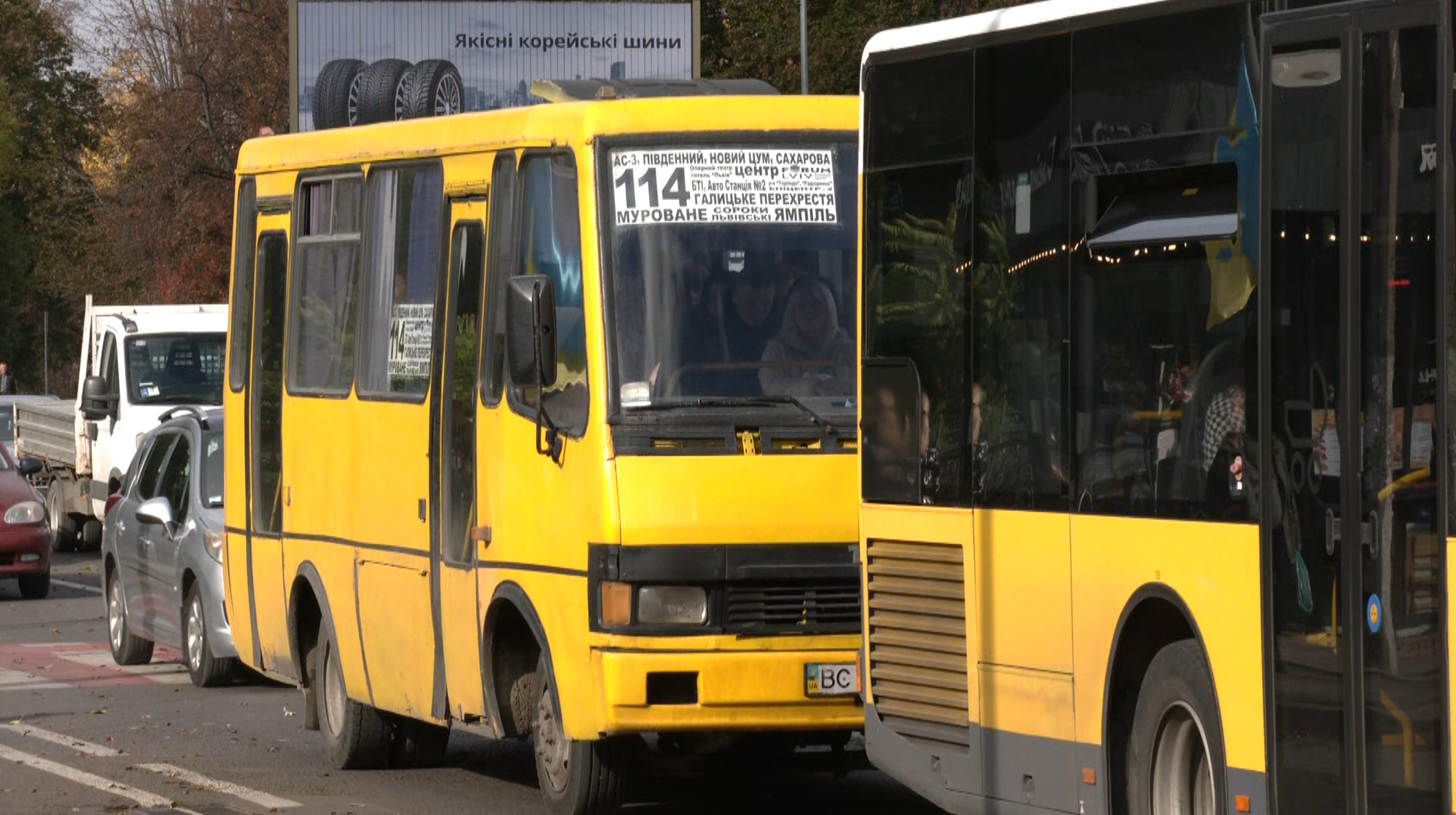 На Львівщині водія маршрутки звільнили за хамство матері загиблого воїна