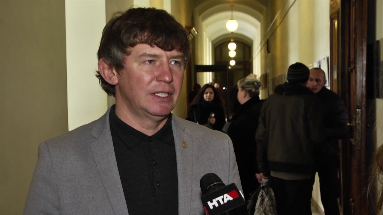 Депутати взяли кредит та не підтримали петицію про вартість проїзду