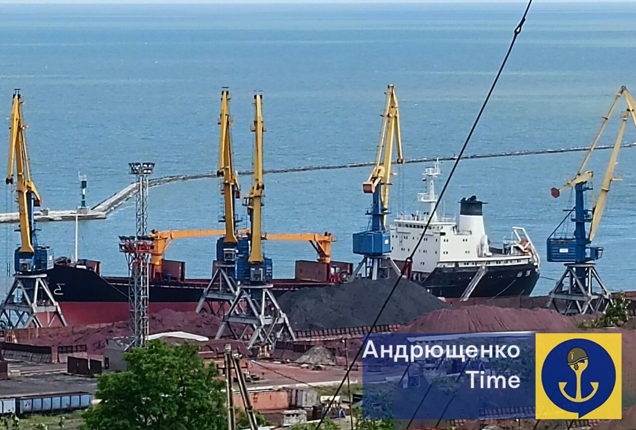 В порту Маріуполя помітили новий російський корабель