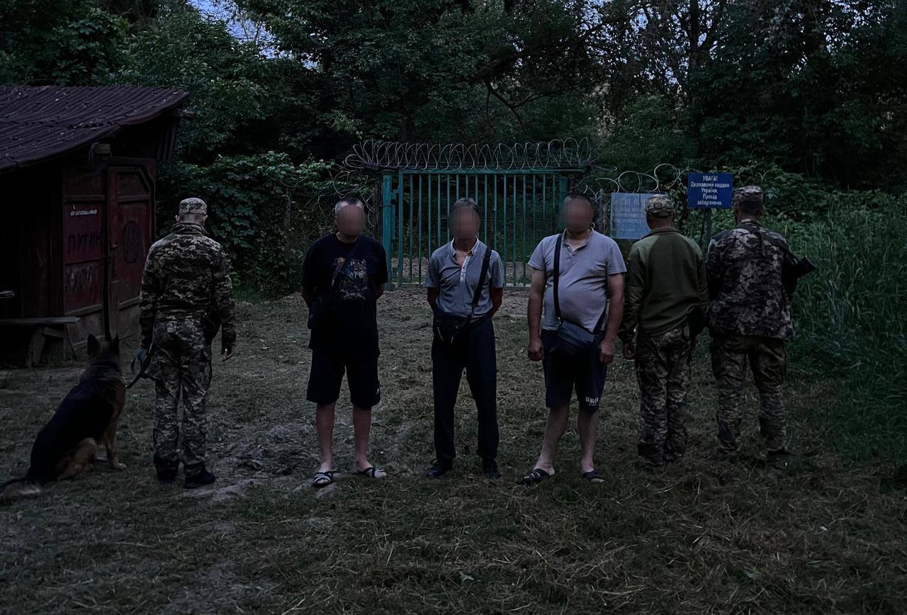 На кордоні з Угорщиною затримали трьох енергетиків зі Львівщини