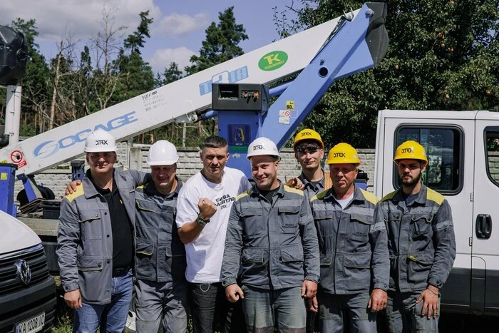 Битва за світло: Усик відвідав відновлені після знищення енергооб'єкти Київщини