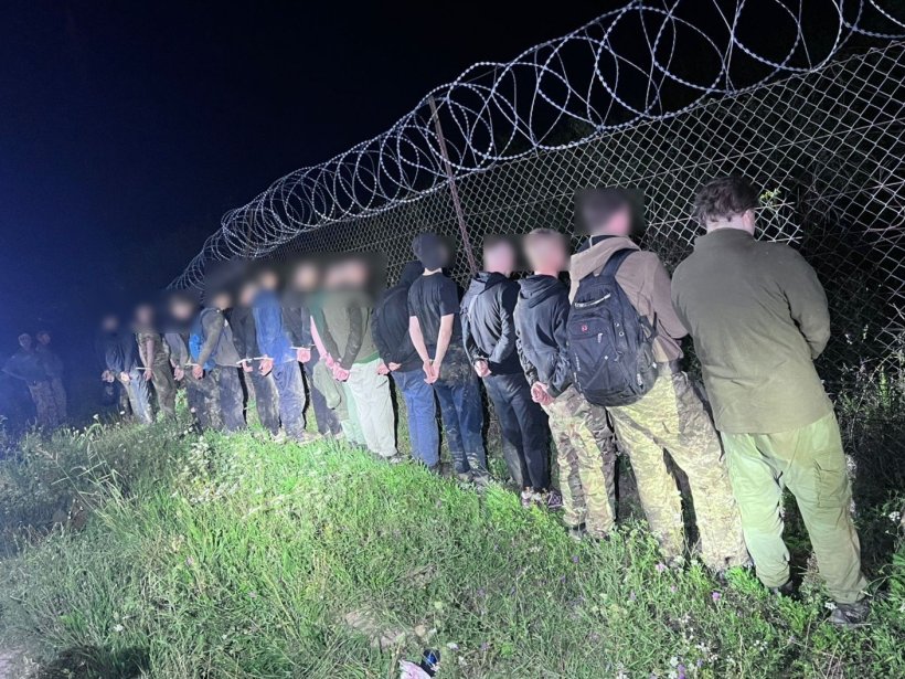 Намагались потрапити до Словаччини: на кордоні затримали групу чоловіків