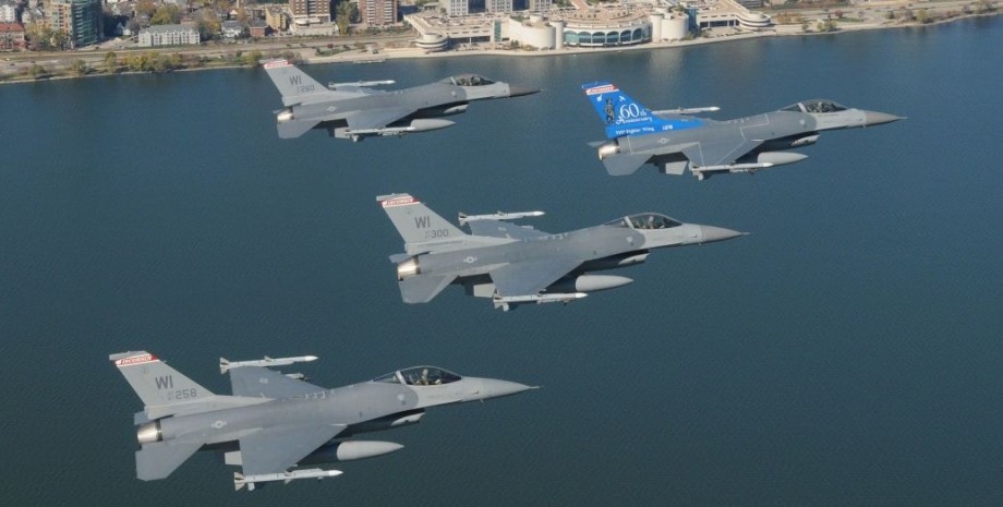 Зеленський розповів про потужну пропозицію щодо винищувачів F-16