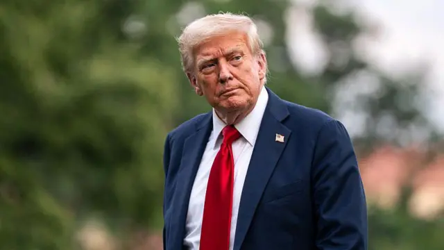 Трамп пообіцяв завершити війну в Україні та розкритикував Байдена