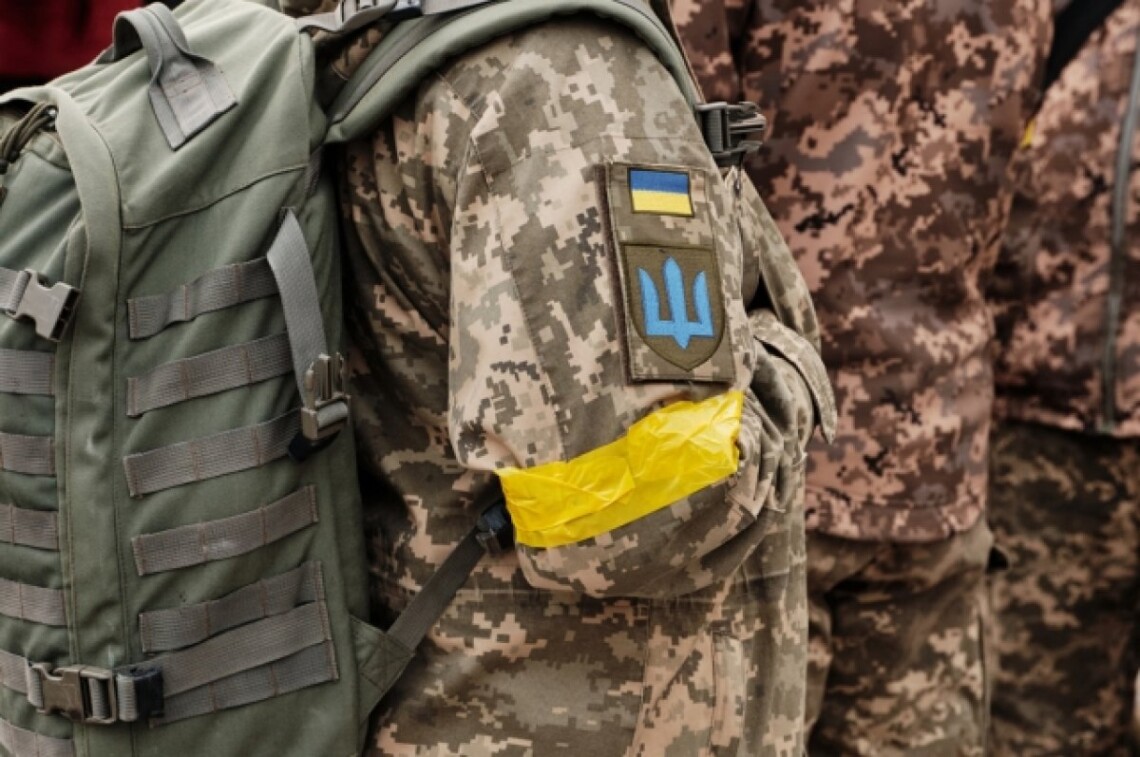 Консульства не приймають громадян призовного віку: Кулеба пояснив, чому це чесно