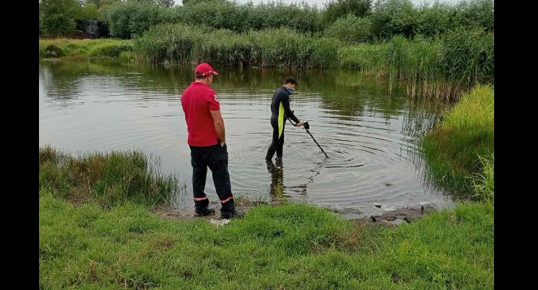 У Львові водолази шукають знаряддя вбивства