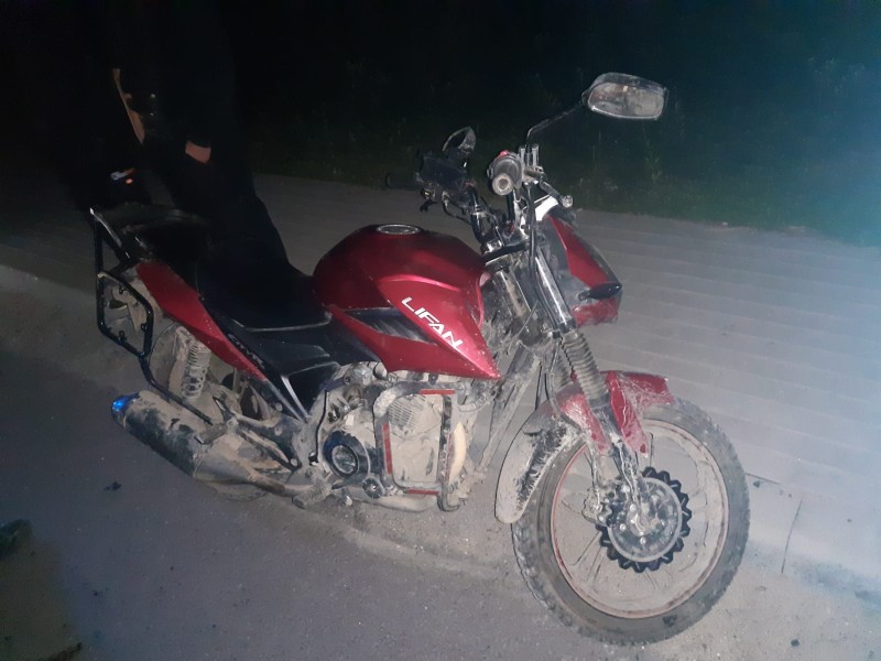 На Львівщині ДТП за участю мотоцикла: хлопець і дівчина потрапили в лікарню