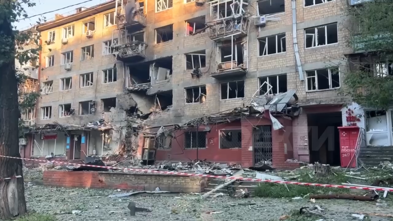 Як виглядає багатоповерхівка у Києві після нічного удару