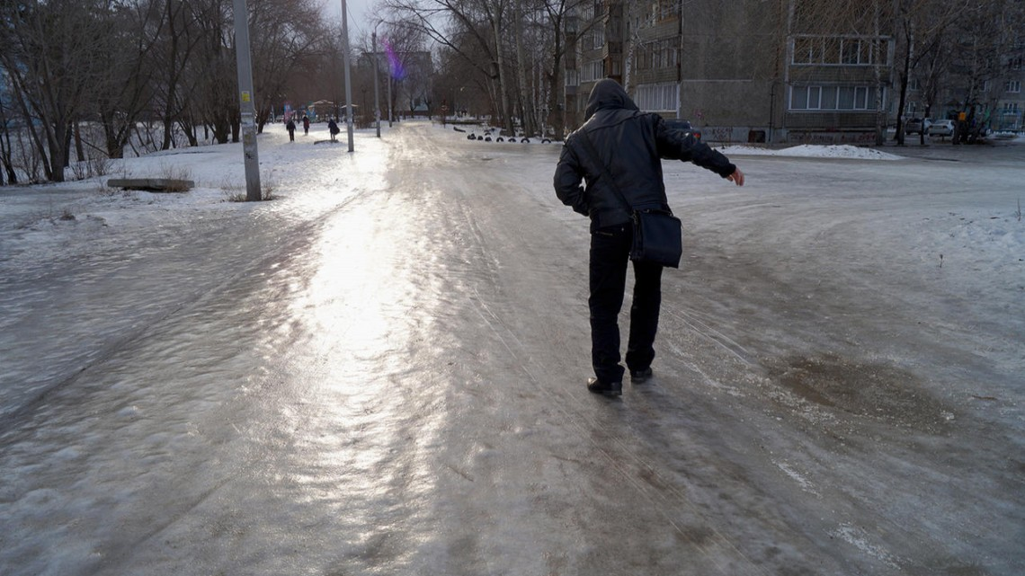 Наслідки негоди: Скільки людей травмувалося під час ожеледиці у Львові