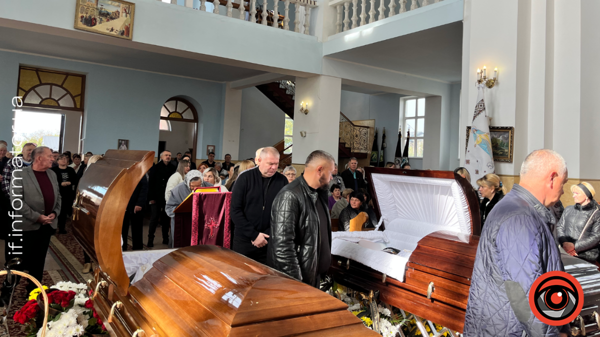 Як прощалися з народним артистом Богданом Сташківим, який загинув у ДТП (фоторепортаж)