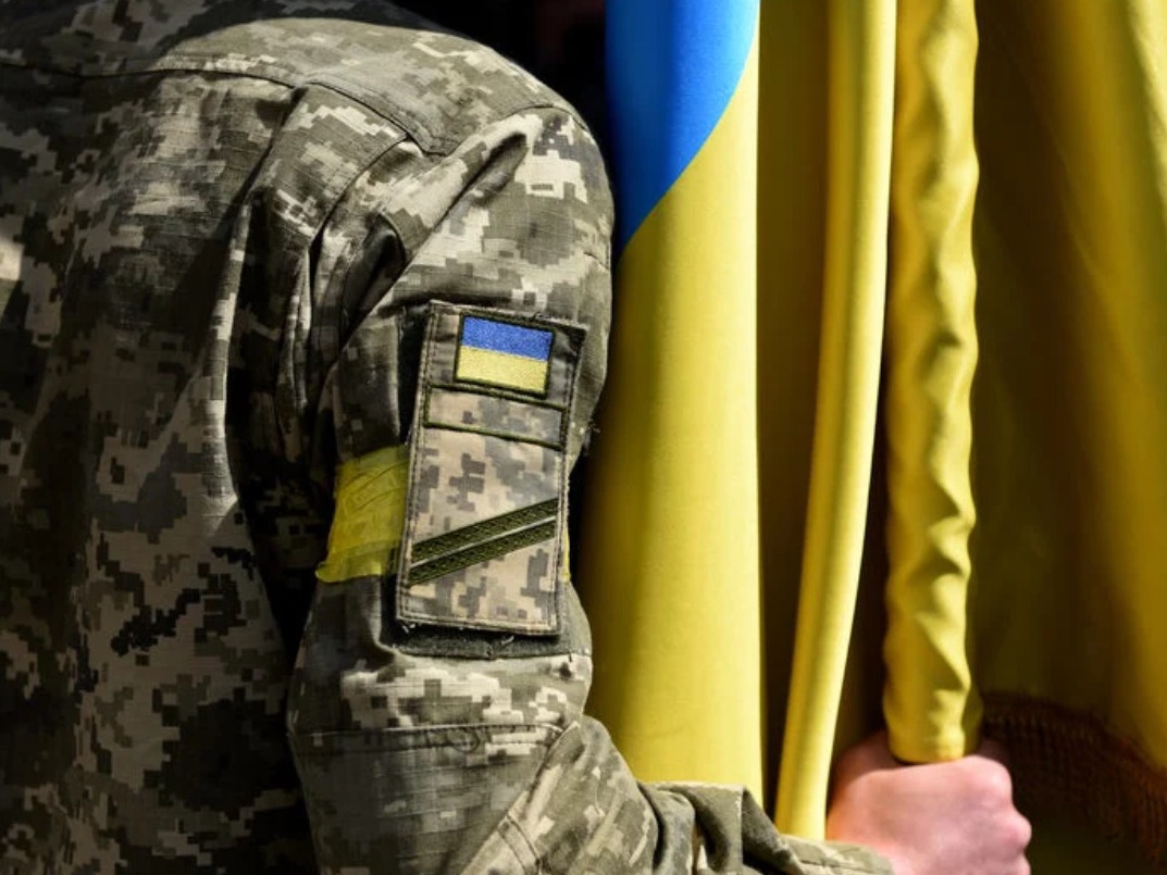 Зеленський вніс у Раду законопроєкти про продовження воєнного стану та мобілізації