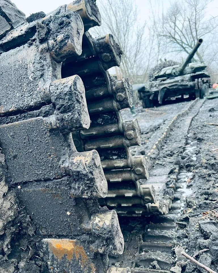 Наступ ворога зосереджений на п'яти напрямках, - Генштаб