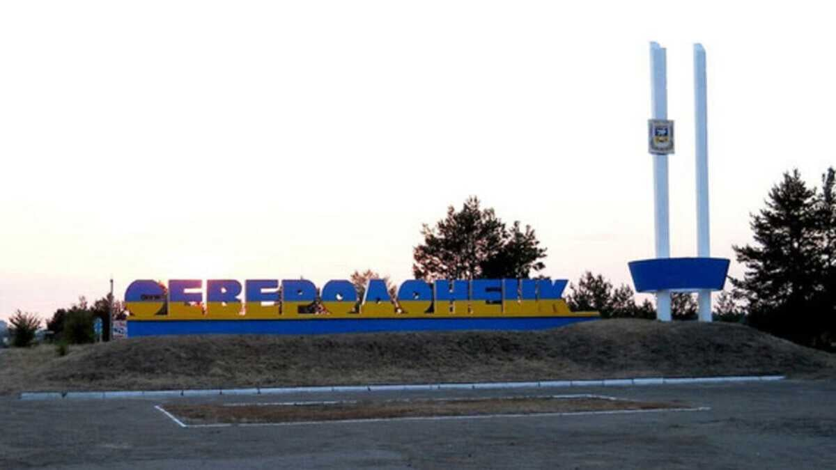 Окупанти обстріляли лікарню в Сєвєродонецьку. Загинула жінка