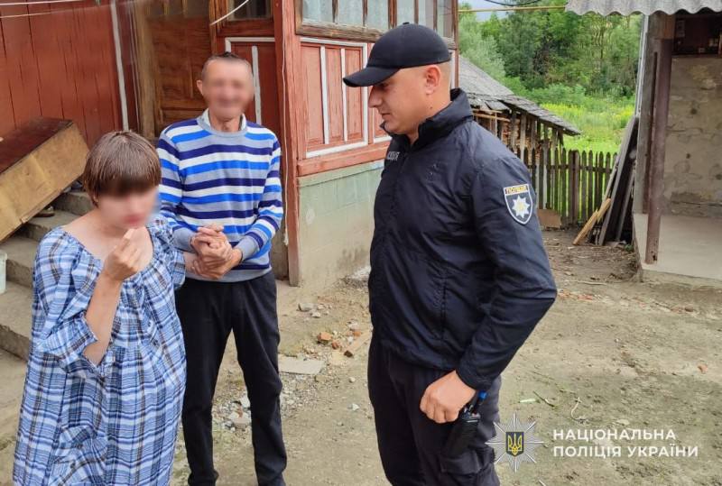 Майже добу провела в лісі: На Львівщині поліцейські розшукали зниклу жінку