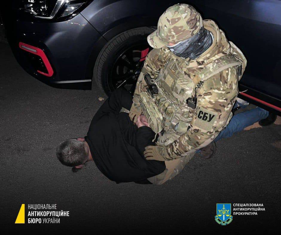 Хабар в 2 мільйони гривень. Меру Сум повідомили про підозру