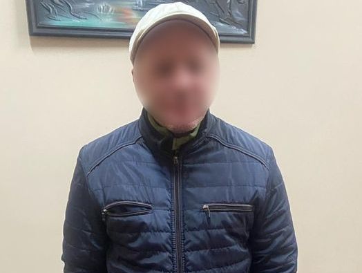 На Львівщині поліцейські розшукали чоловіка, який жорстоко побив пенсіонера