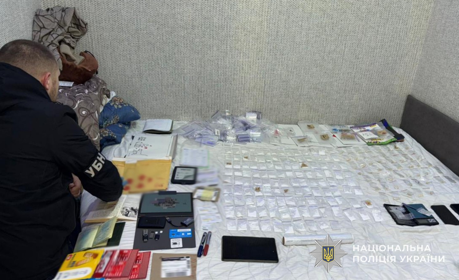 У Львові викрили подружню пару з великою партією наркотиків