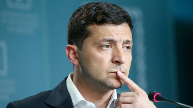 Рейтинг президента Зеленського падає, – свіжі соцопитування