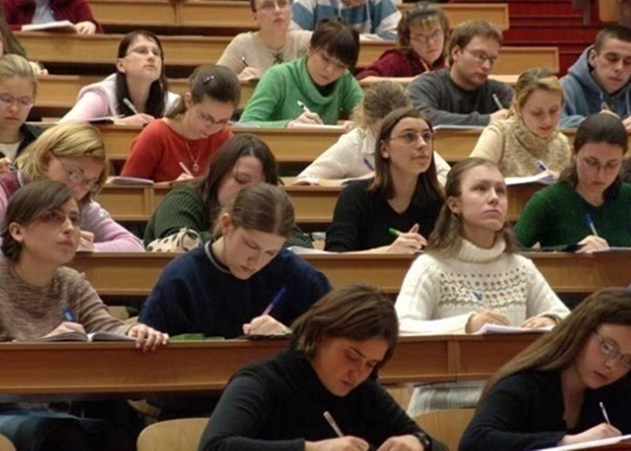 В Україні готують нову систему оплати навчання у закладах вищої освіти