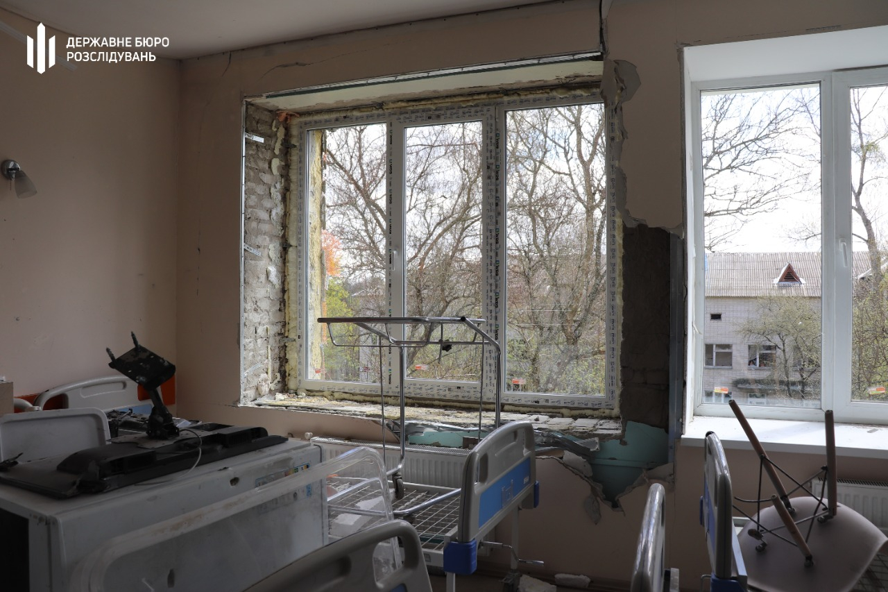 Слідчі встановили окупантів, які розстрілювали лікарню в Тростянці