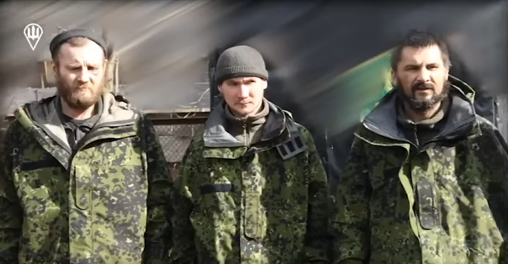 Українські десантники взяли в полон вісьмох російських військових на Курському напрямку (ВІДЕО)