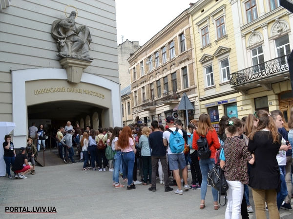 У Львові з виставки вкрали картину українського художника