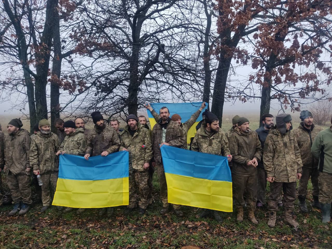Україна повернула додому 64 полонених. Серед них – захисники Бахмута й американець