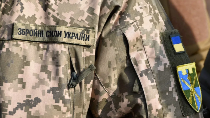 В Україні продовжили воєнний стан та мобілізацію