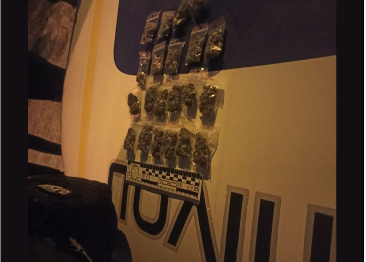 Патрульні знайшли в молодого львів’янина 21 пакетик із марихуаною