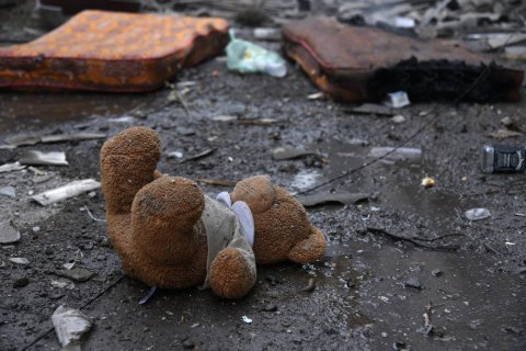 Блокада Маріуполя окупантами: від зневоднення померла 6-річна дівчинка