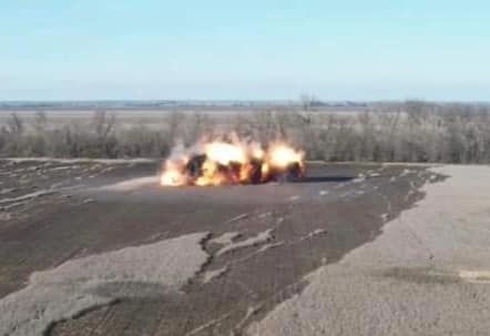 Росіяни втратили ще майже пів тисячі вояк, 18 бронемашин, систему ППО