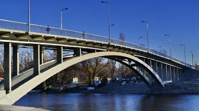 У Києві під Гідропарком у воді знайшли міну, без постраждалих