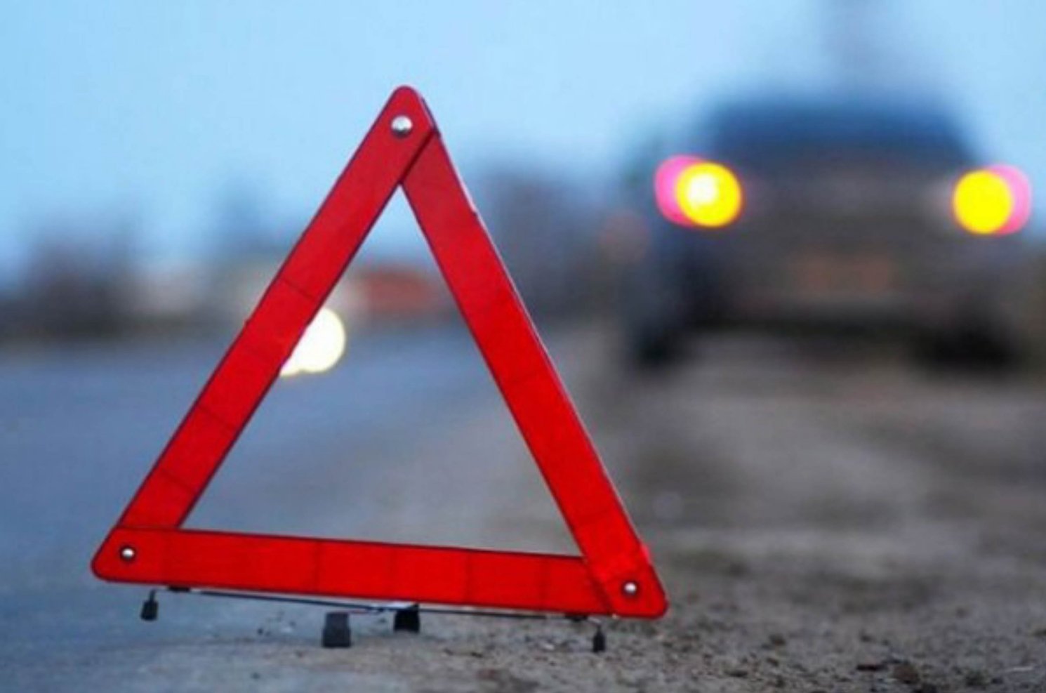 Смертельна аварія на Львівщині: водій знепритомнів і врізався у відбійник