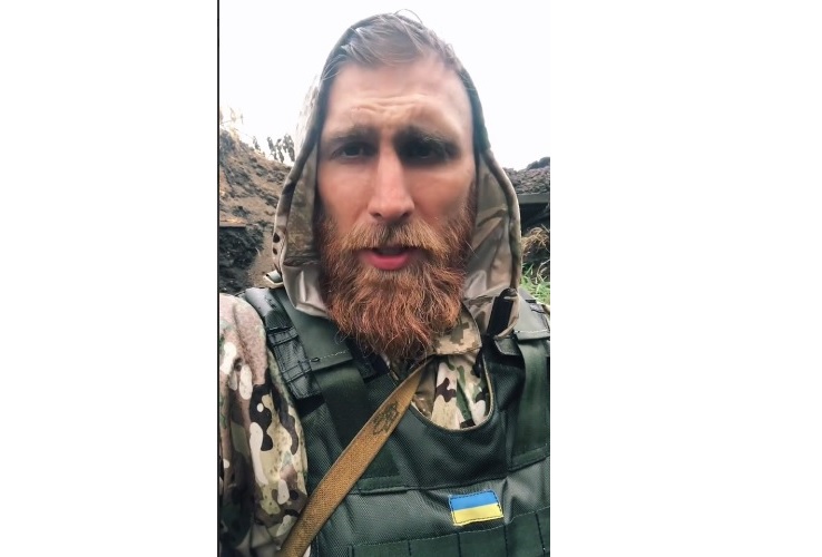 Уночі навіть російськомовні переходять на українську. Воїн з Краматорська про значення мови на фронті