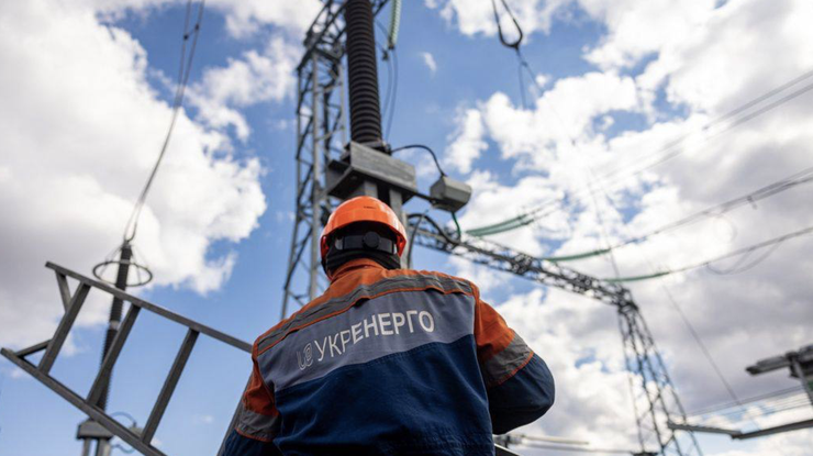 Війська РФ вдарили по енергооб'єкту на Сумщині: 37 тисяч споживачів без світла