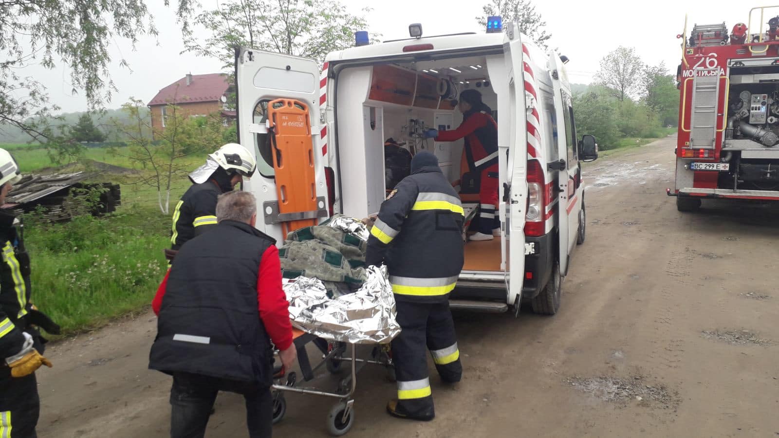 Врятували сусіди. На Львівщині у власному будинку заледве не згоріло подружжя