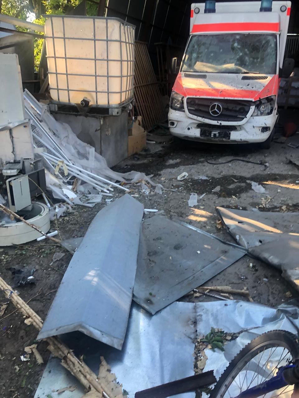 Росіяни вранці вдарили «Градами» по лікарні Херсона: відомі наслідки