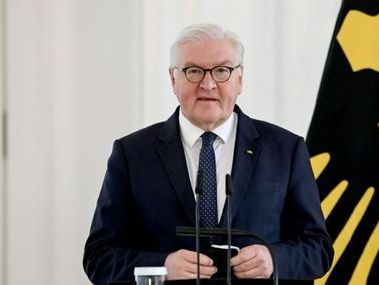 Штайнмаєр закликав Путіна негайно вивести війська з України
